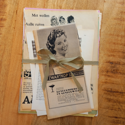 Afbeeldingen van Vintage Papierbundel Vrouwen en Mode